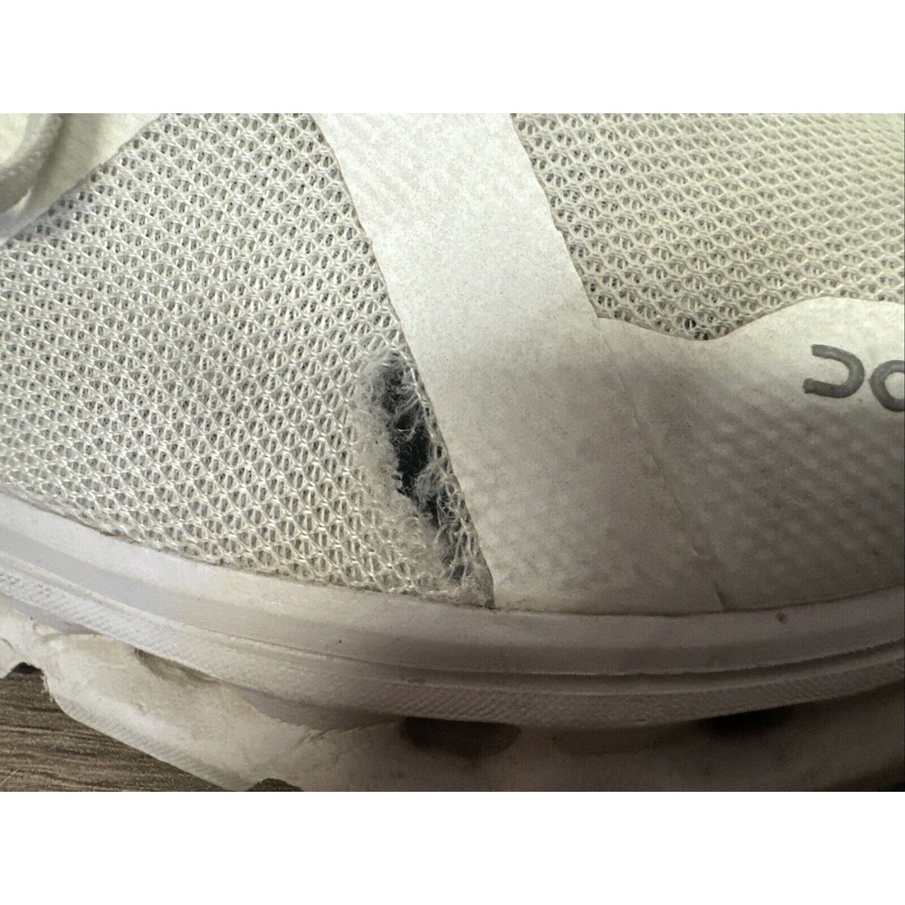 On Cloud- Cloudrunner White & Gray Athletic Shoes… - image 5